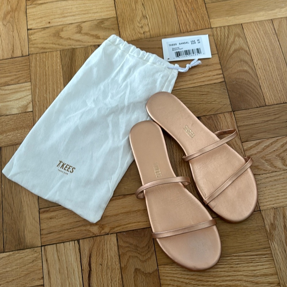 Tkees Rose Gold Sandals